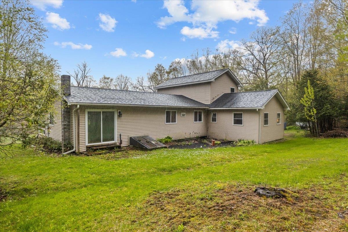 2366 Polly Hubbard Road Georgia, VT 05478 - Photo 4 of 38