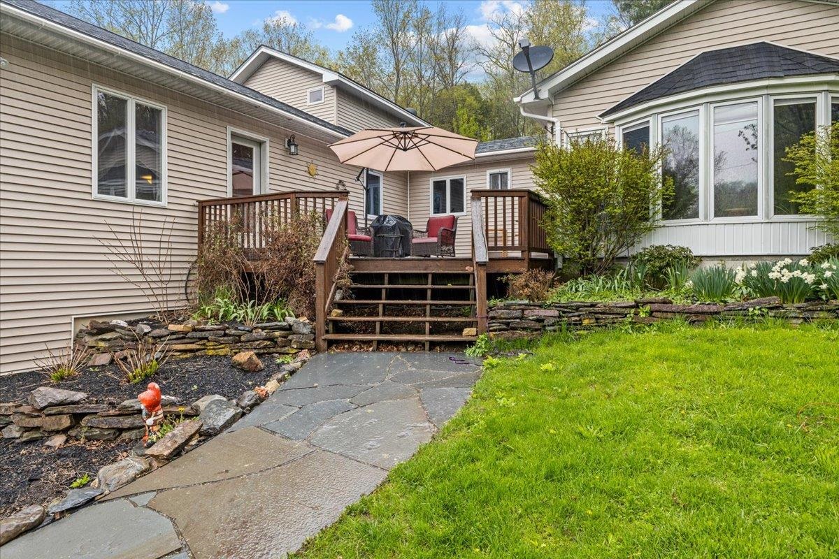 2366 Polly Hubbard Road Georgia, VT 05478 - Photo 5 of 38