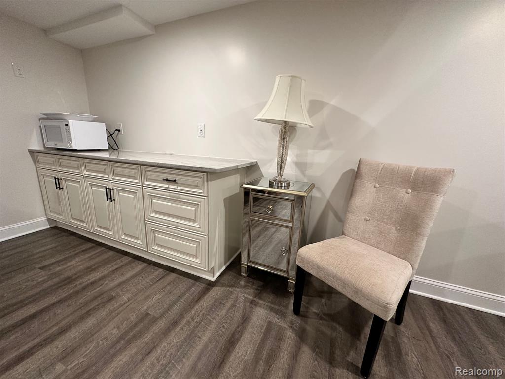 4387 Patrick Road West Bloomfield, MI 48322 - Photo 67 of 76