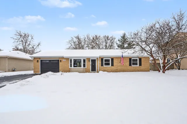 $300,000 | 107 Kristine Street, Oswego, IL 60543