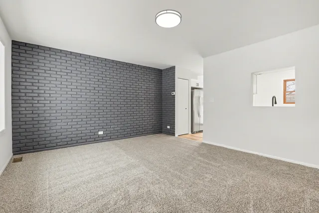 $299,900 | 107 Kristine Street, Oswego, IL 60543