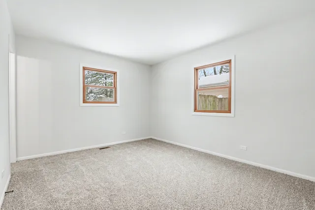 $299,900 | 107 Kristine Street, Oswego, IL 60543