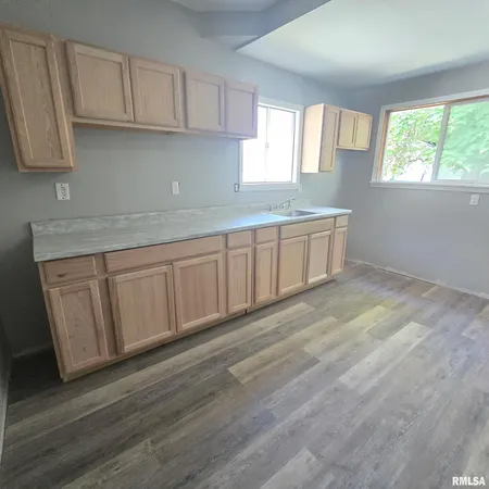 $54,990 | 2329 West Marquette Street, Peoria, IL 61605