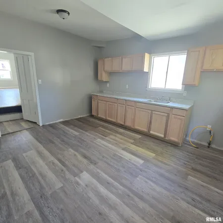 $54,990 | 2329 West Marquette Street, Peoria, IL 61605