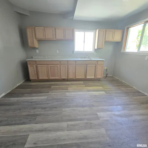 $59,990 | 2329 West Marquette Street, Peoria, IL 61605