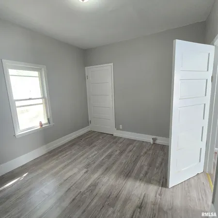 $54,990 | 2329 West Marquette Street, Peoria, IL 61605