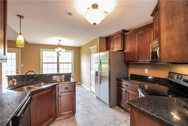 8 Chapel Ridge Road Clarksville, TN 37040 - Photo 3 of 8