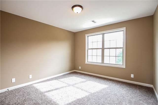 8 Chapel Ridge Road Clarksville, TN 37040 - Photo 4 of 8