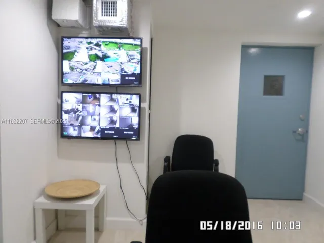 $1,600 | 11750 Northeast 16th Avenue, Unit 102, Miami, FL 33161