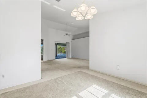 $575,000 | 445 45th Avenue, Vero Beach, FL 32968