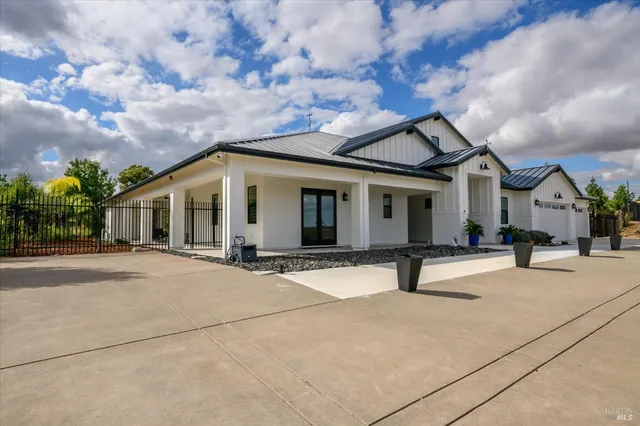 $2,850,000 | 7931 Linda Vista Lane, Vacaville, CA 95688