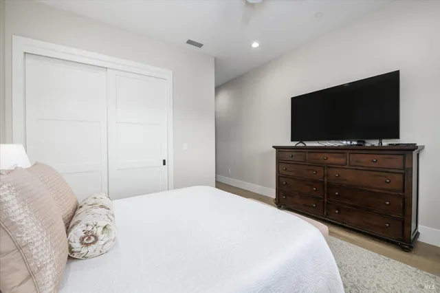 a view of house and swimming pool with yard