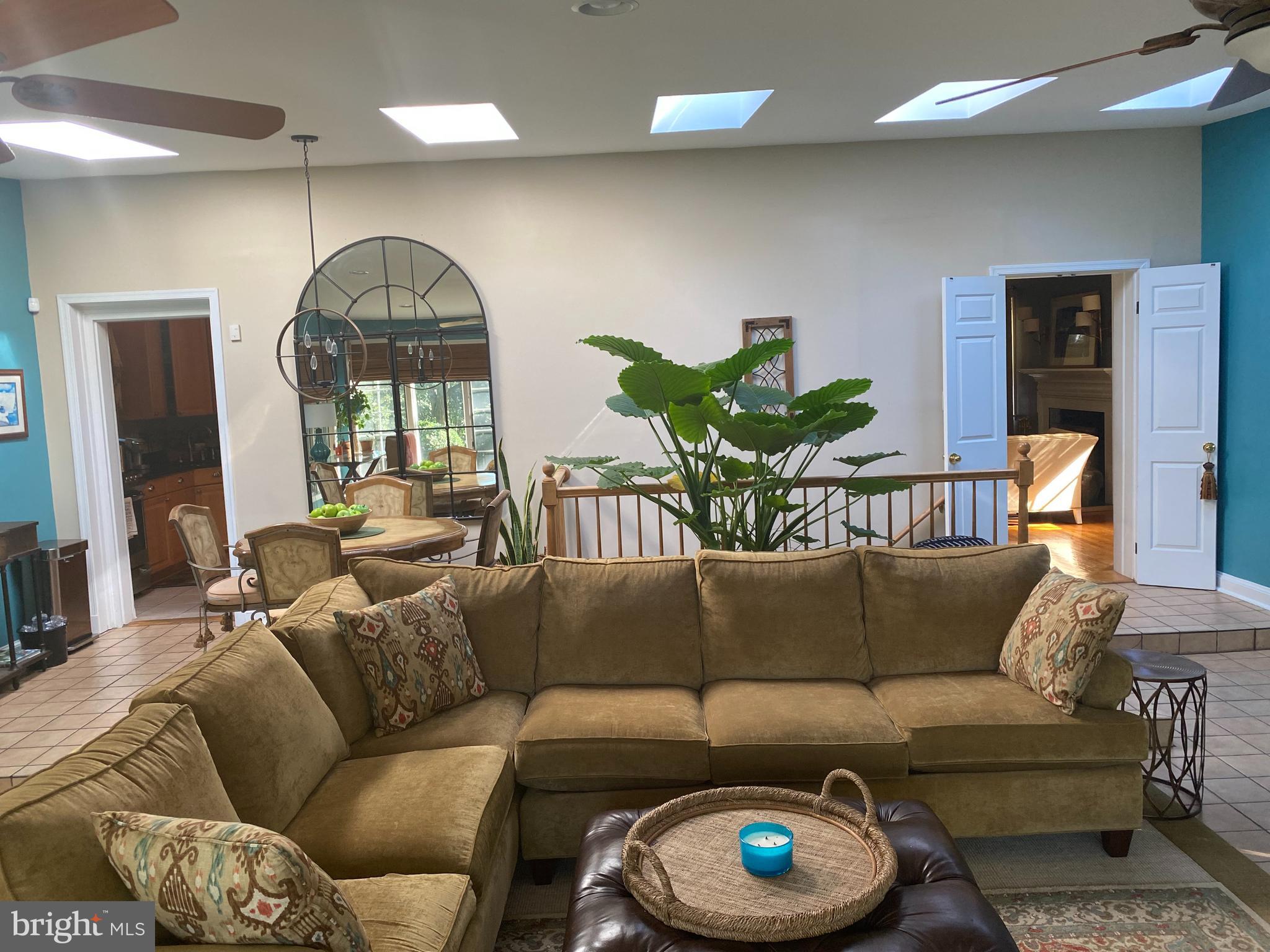 1225 Southview Road Baltimore, MD 21218 - Photo 12 of 40 Gallery Image 12
