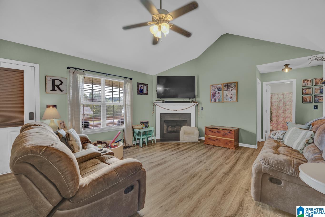 420 Quail Hollow Road Warrior, AL 35180 - Photo 2 of 29