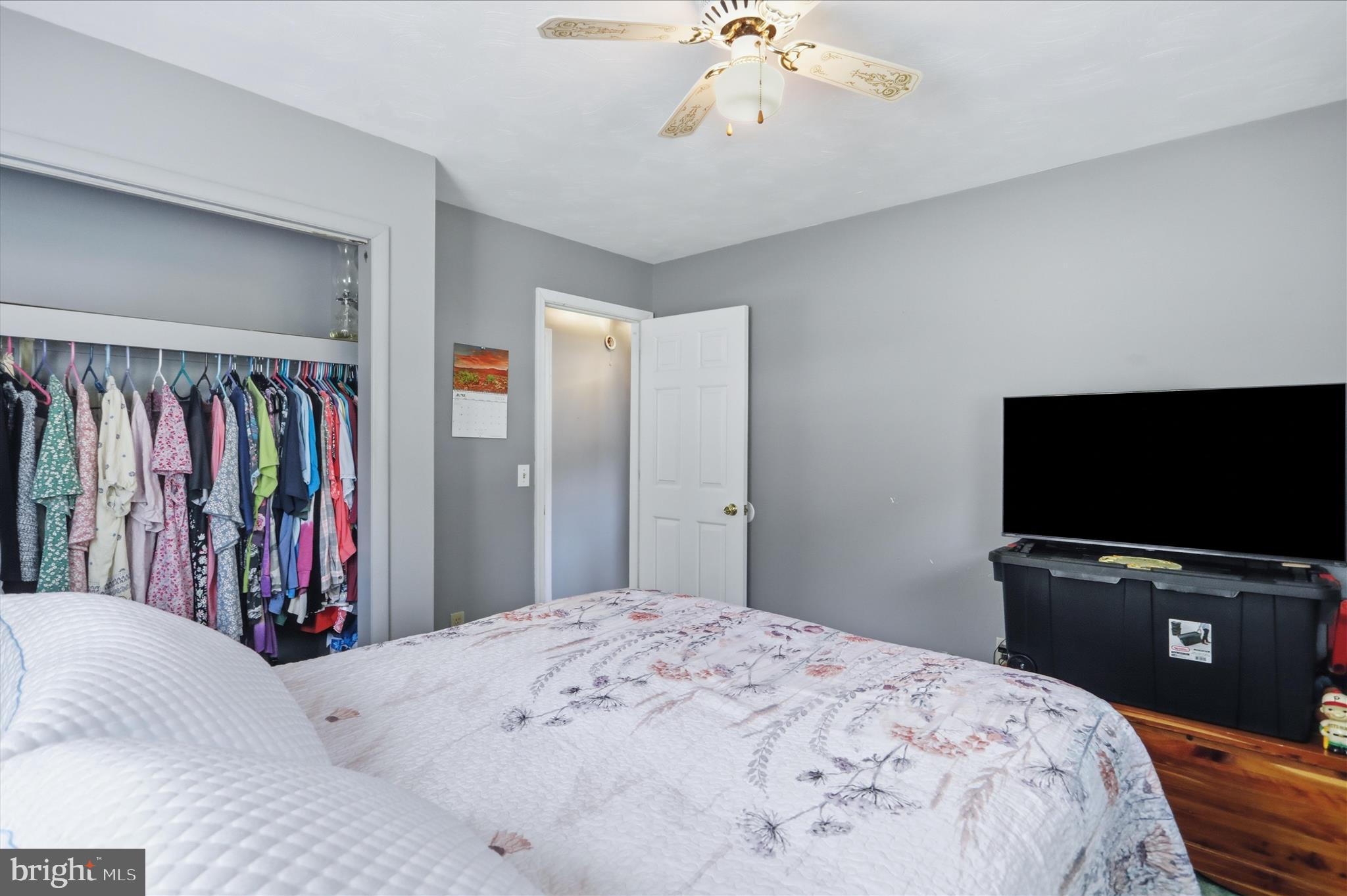 24712 Red Maple Road Southwest McCoole, MD 21562 - Photo 21 of 40 2nd Bedroom View 2