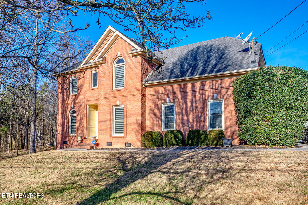 817 Tate Trotter Road Powell, TN 37849 - Photo 2 of 46 003260105-1-817TateTrotterRdPowellTn-SCR