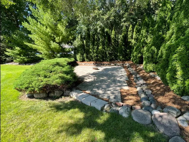 $2,400 | 11743 213th Avenue, Bristol, WI 53104