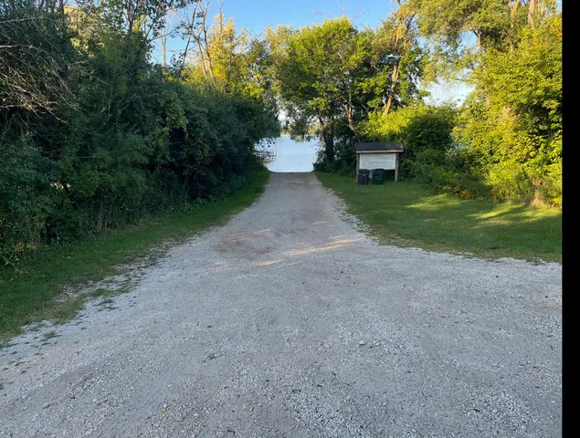 $2,400 | 11743 213th Avenue, Bristol, WI 53104