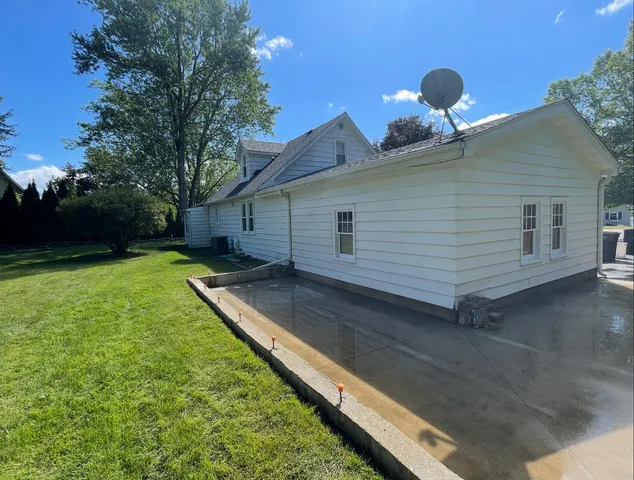 $2,400 | 11743 213th Avenue, Bristol, WI 53104