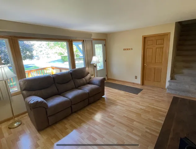 $2,400 | 11743 213th Avenue, Bristol, WI 53104