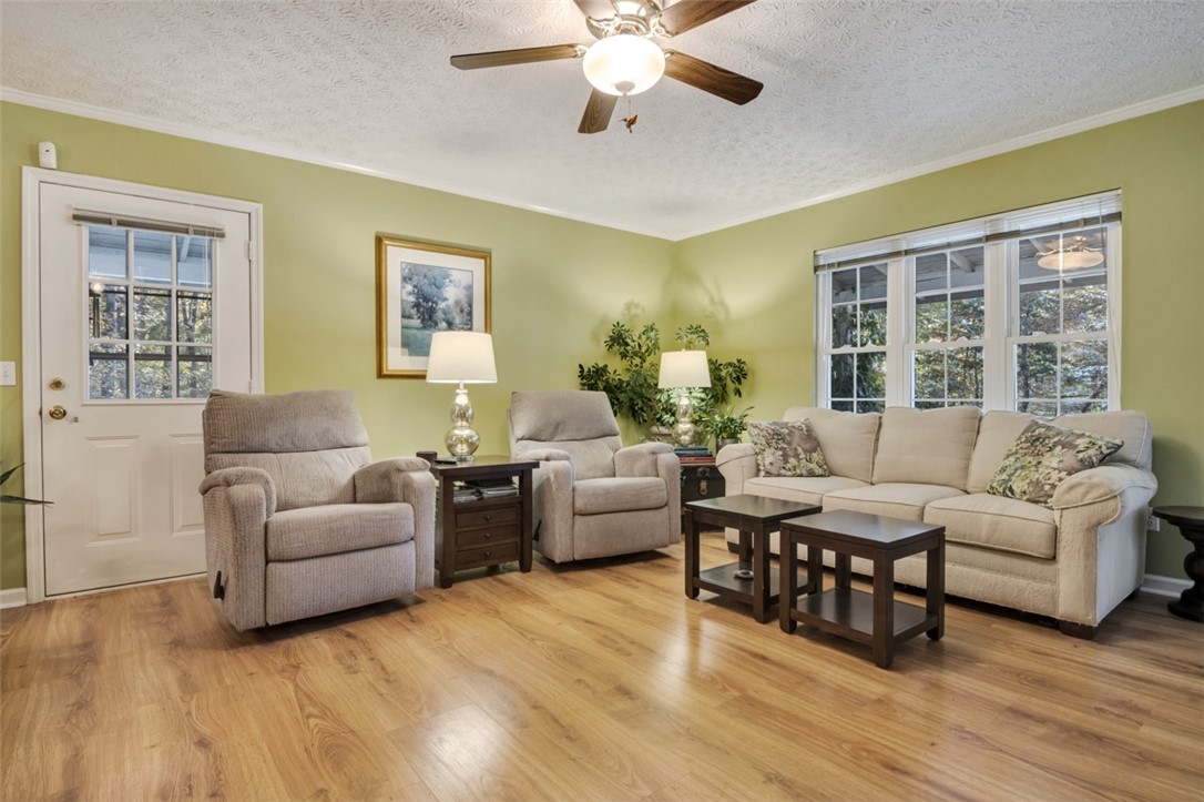 303 Choestoea Road Westminster, SC 29693 - Photo 3 of 42 Gallery Image 3