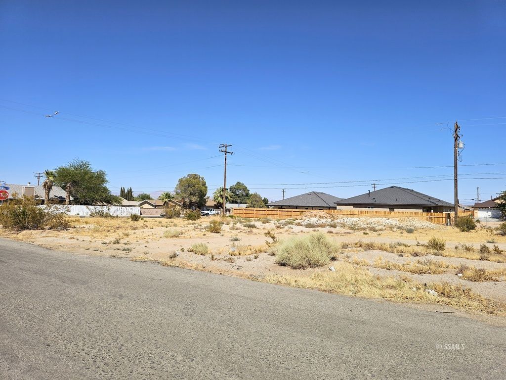 1304 Porter Street Ridgecrest, CA 93555 - Photo 16 of 17
