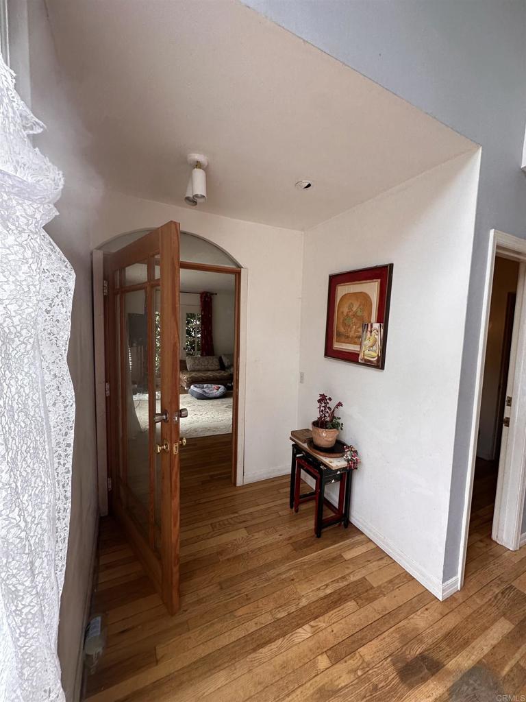 507 West Rustic Road Santa Monica, CA 90402 - Photo 12 of 41 Gallery Image 12