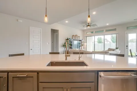 $565,000 | 1704 Friendship Lane, Argyle, TX 76226
