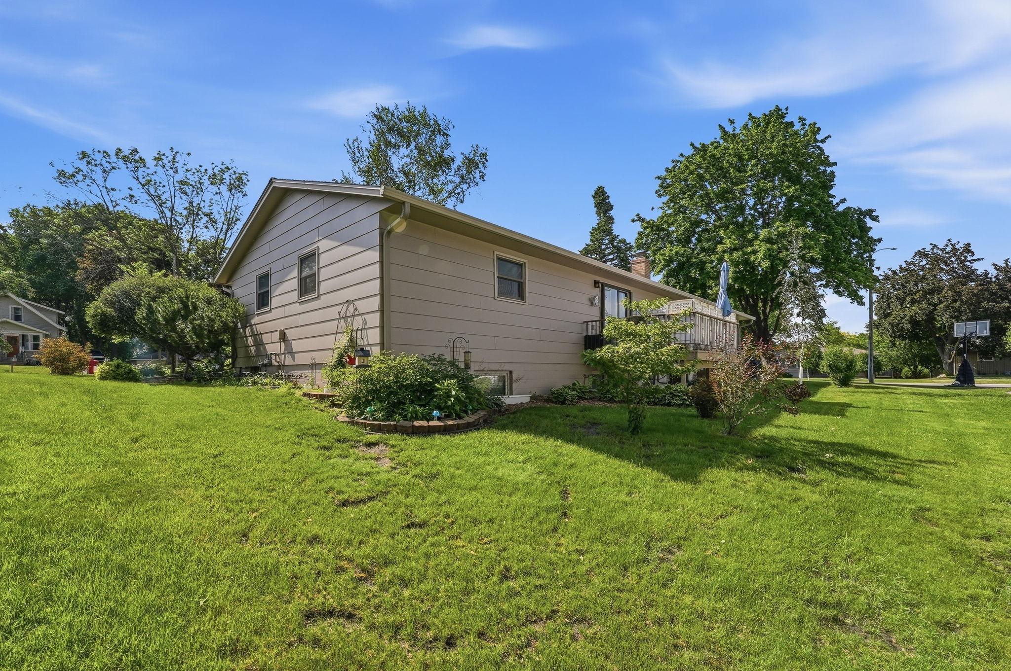 1709 6th Street Southwest Willmar, MN 56201 - Photo 12 of 43