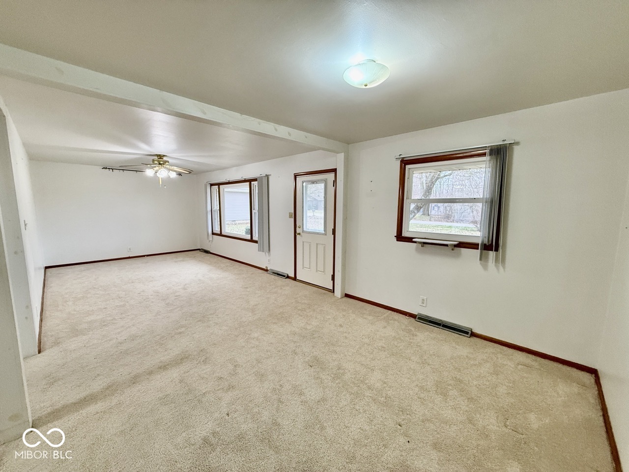 302 South Murphy Avenue Brazil, IN 47834 - Photo 4 of 24