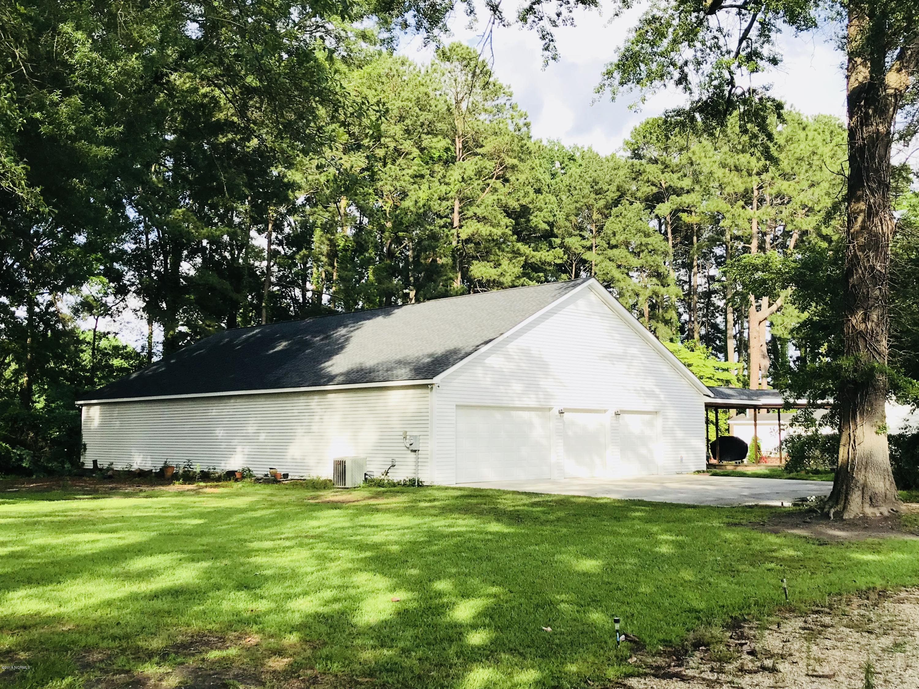 216 Sampson Street Clinton, NC 28328 - Photo 11 of 73 IMG_8666 garage