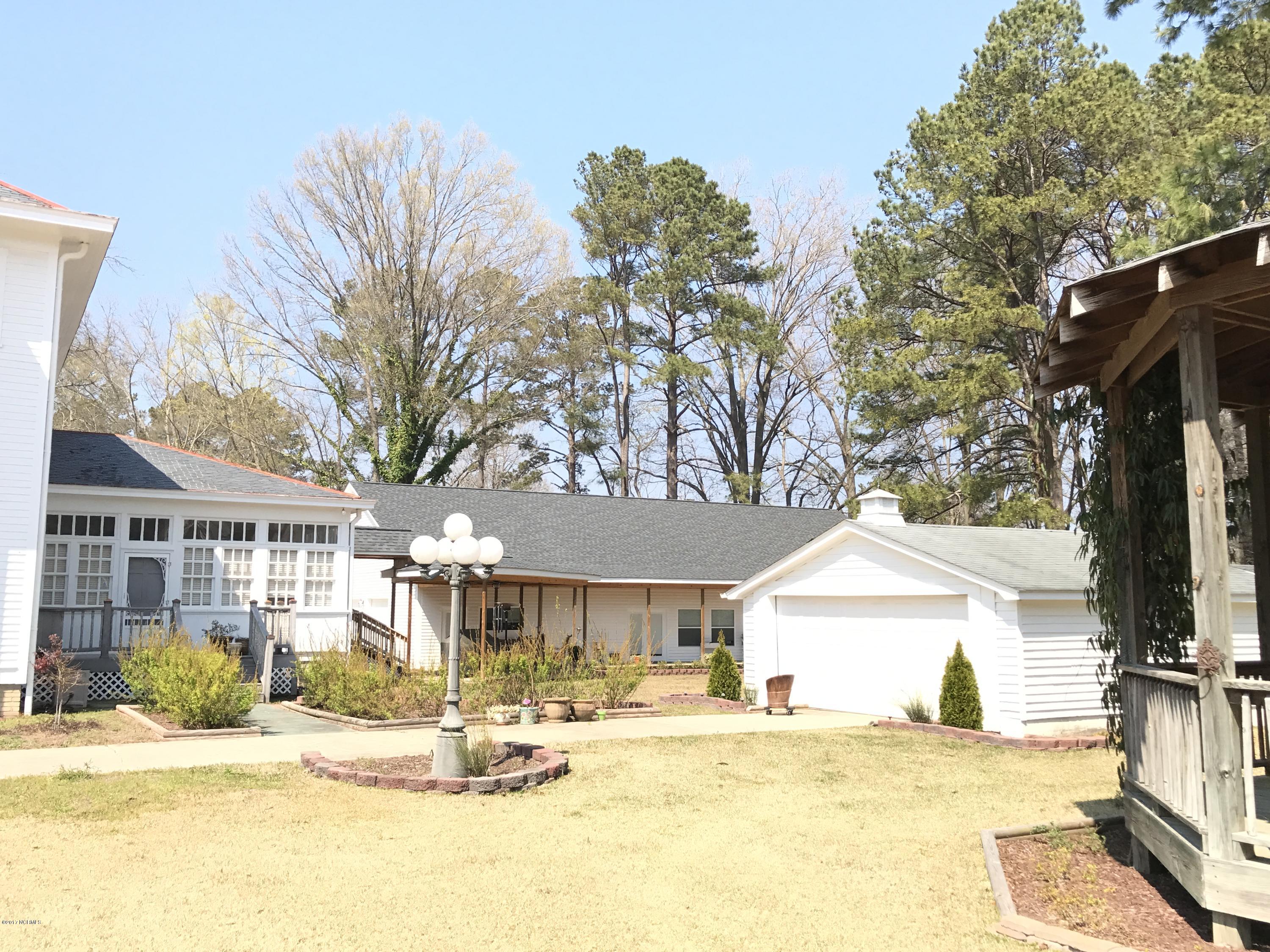 216 Sampson Street Clinton, NC 28328 - Photo 15 of 73 IMG_0763