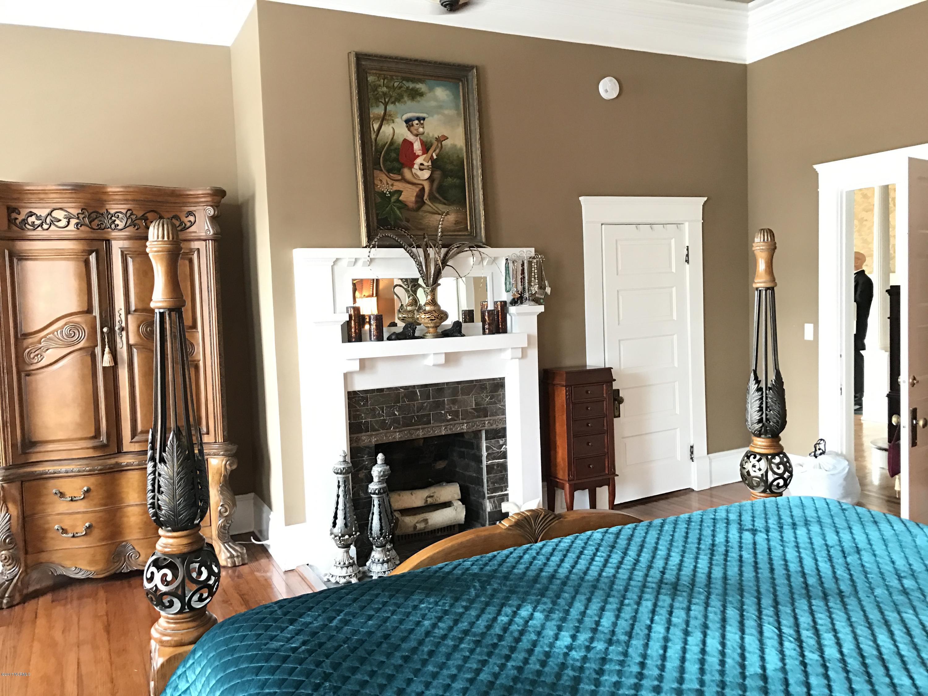 216 Sampson Street Clinton, NC 28328 - Photo 44 of 73 IMG_0824