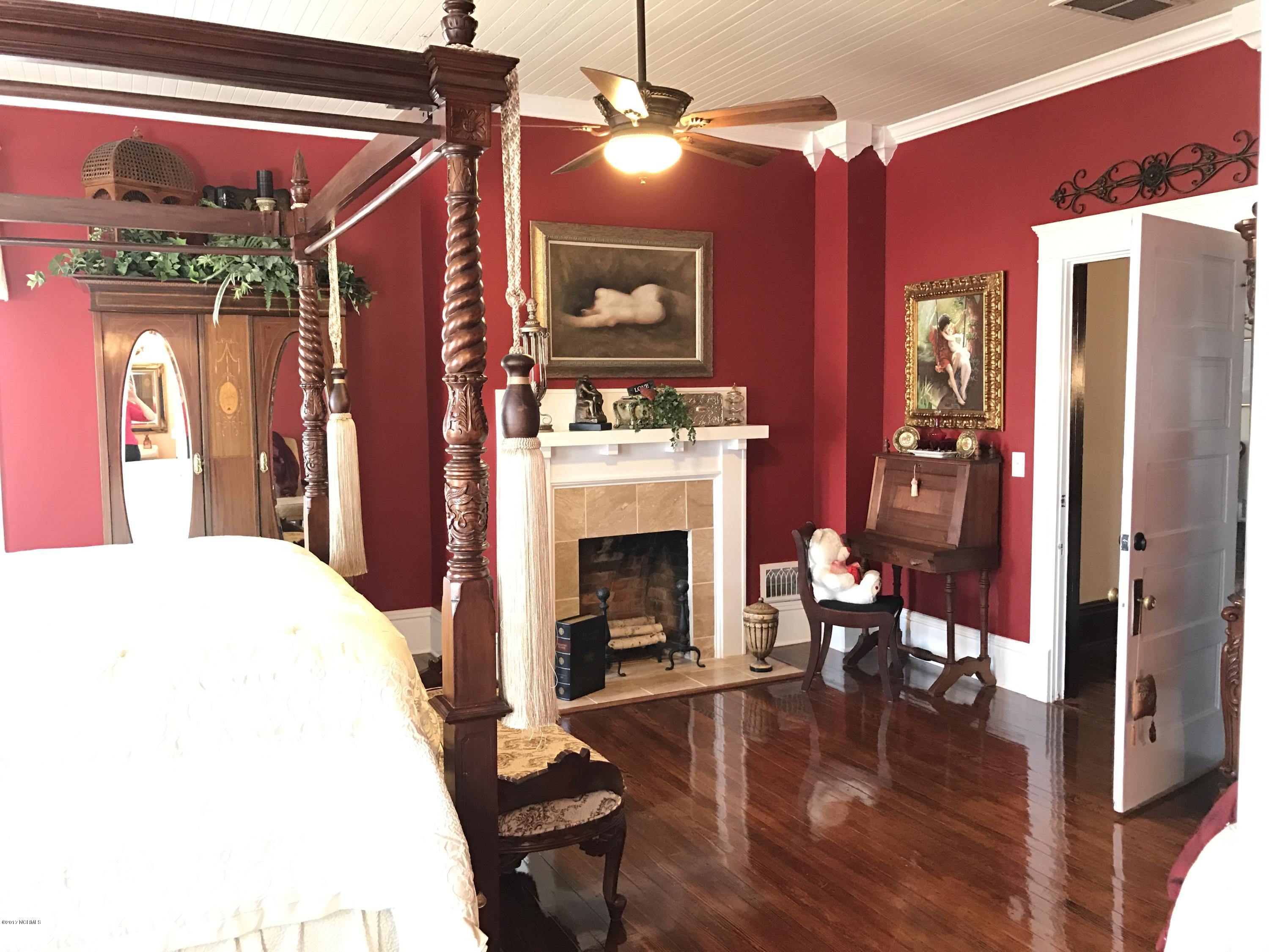 216 Sampson Street Clinton, NC 28328 - Photo 47 of 73 IMG_0830