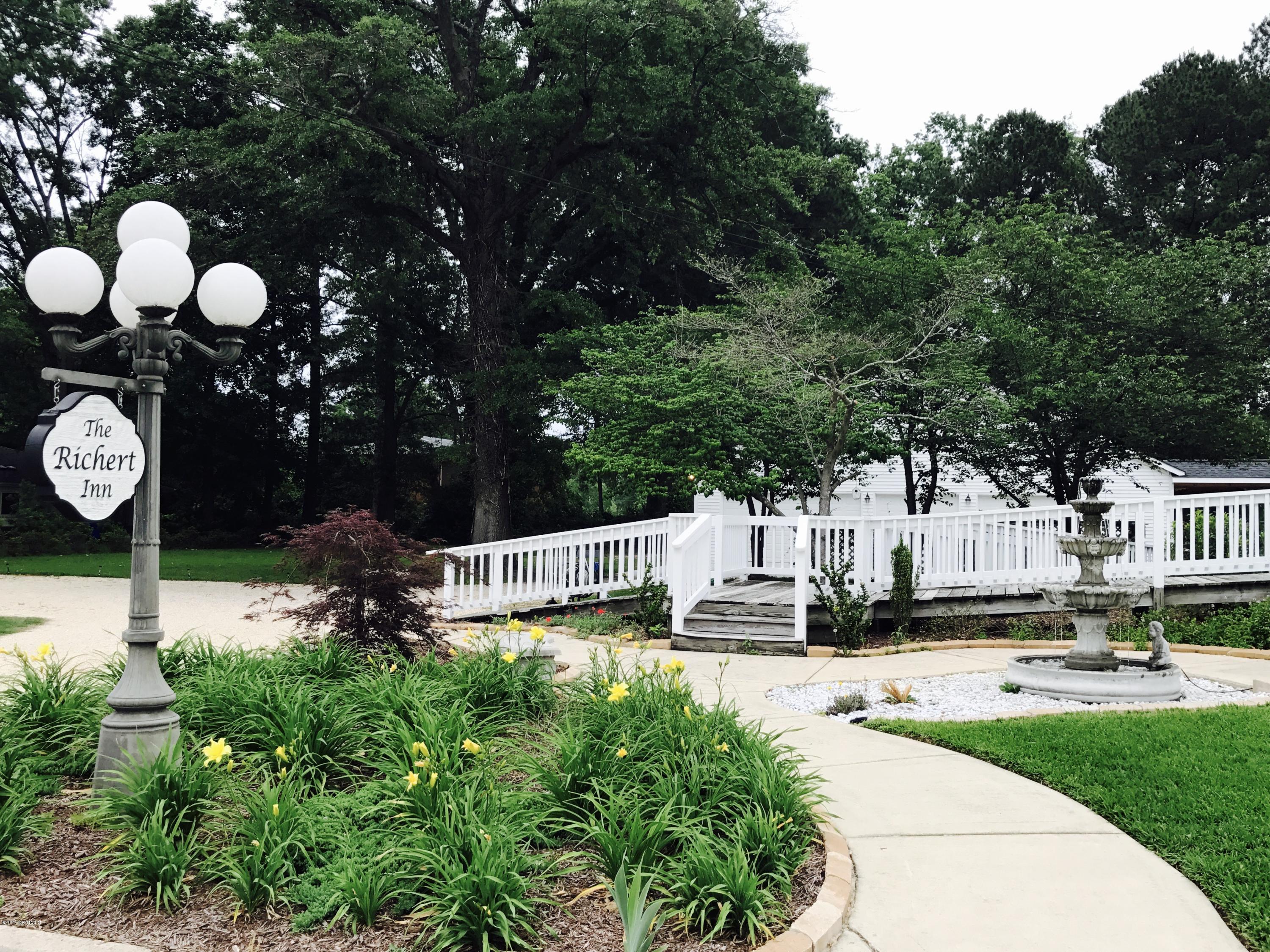 216 Sampson Street Clinton, NC 28328 - Photo 5 of 73 FullSizeRender