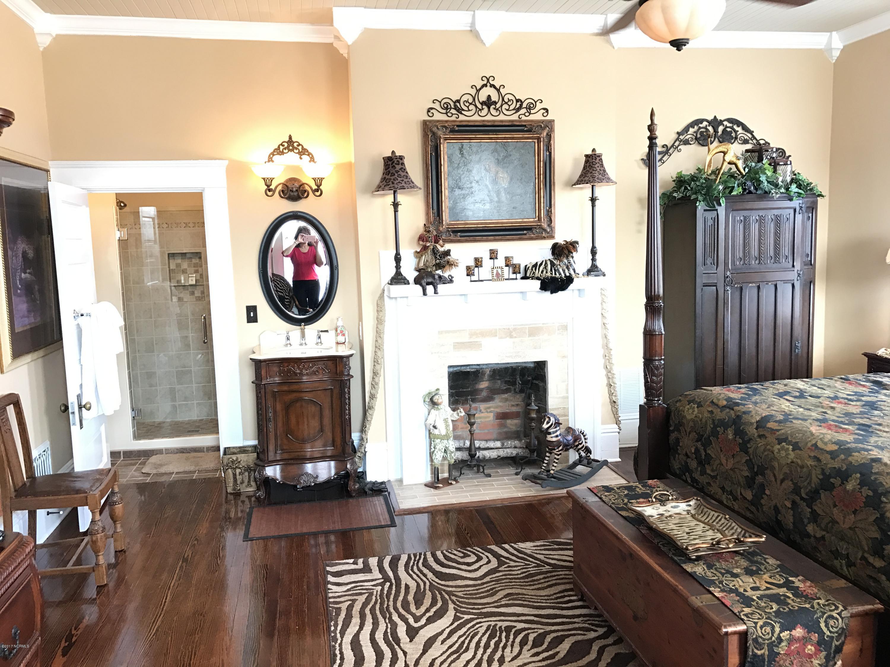 216 Sampson Street Clinton, NC 28328 - Photo 64 of 73 IMG_0878