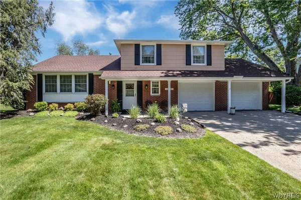 $369,900 | 52 Candy Lane, Orchard Park, NY 14127