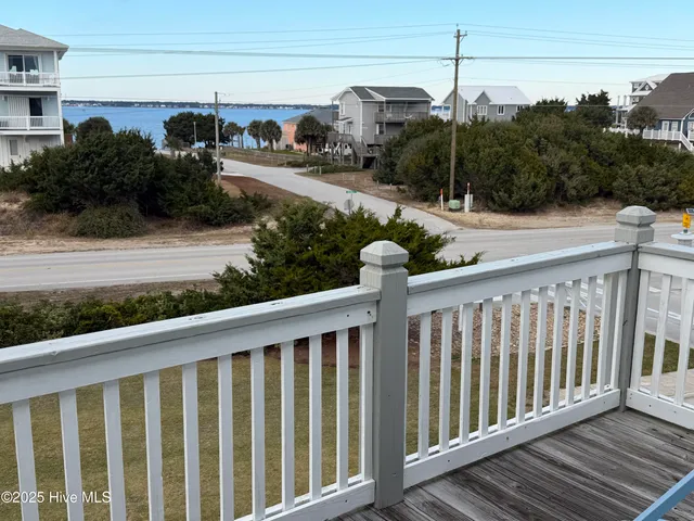 $499,500 | 2802 Pier Pointe Drive, Emerald Isle, NC 28594
