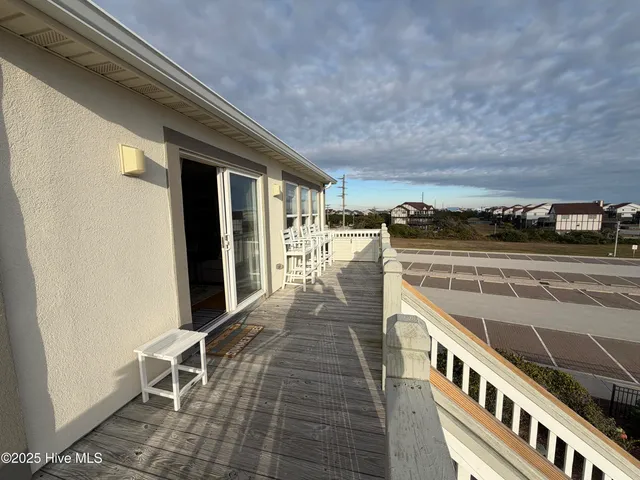 $499,500 | 2802 Pier Pointe Drive, Emerald Isle, NC 28594