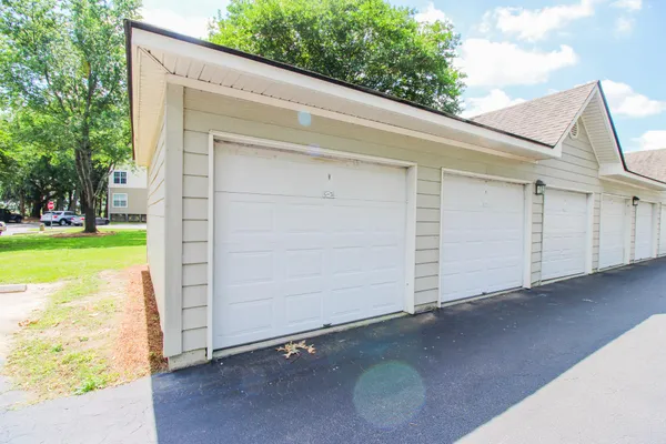 $1,650 | 700 Daniel Ellis Drive, Unit 5203, Charleston, SC 29412