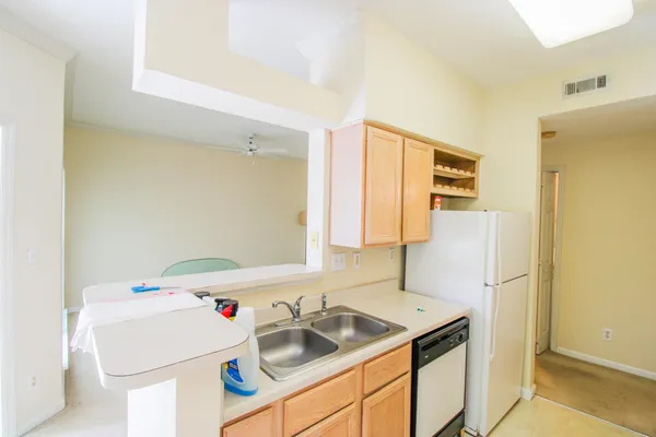 $1,650 | 700 Daniel Ellis Drive, Unit 5203, Charleston, SC 29412