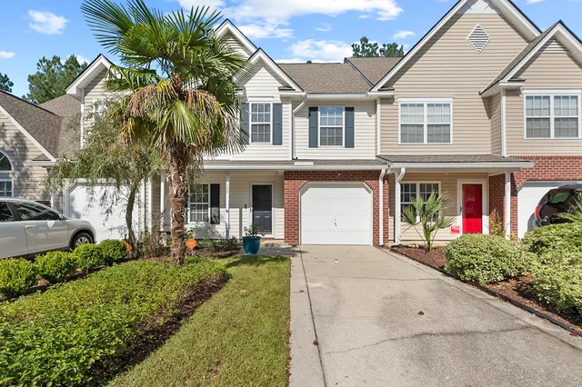 $290,000 | 122 Greyson Circle, Goose Creek, SC 29445