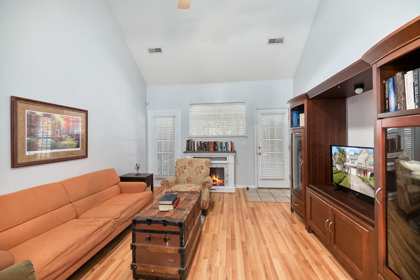 122 Greyson Circle Goose Creek, SC 29445 - Photo 3 of 21 122 Greyson Circle 11 of 23