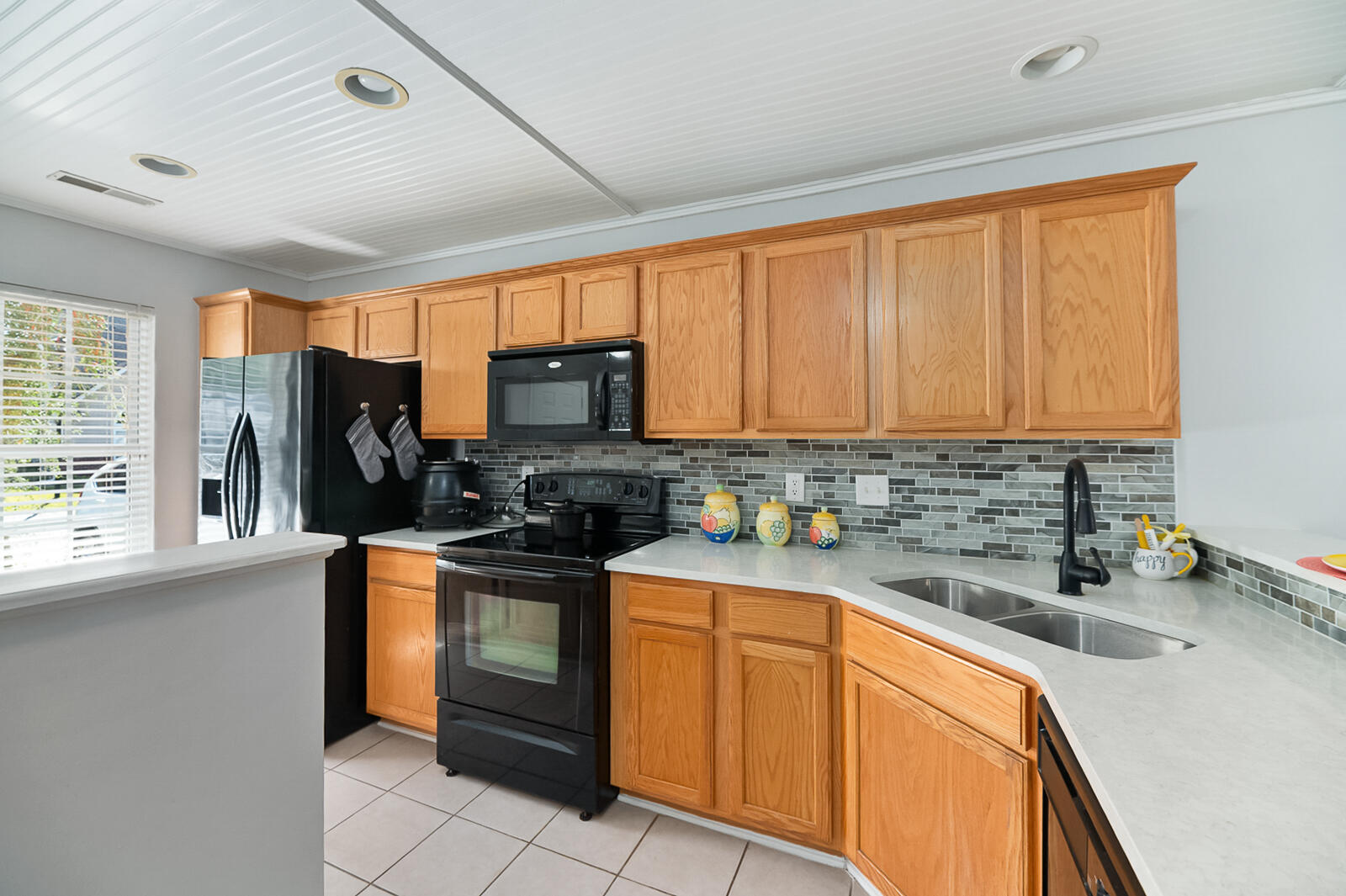 122 Greyson Circle Goose Creek, SC 29445 - Photo 7 of 21 122 Greyson Circle 6 of 23