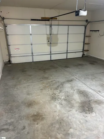 $2,450 | 233 Meadow Blossom Way, Simpsonville, SC 29681