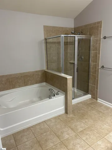 $2,450 | 233 Meadow Blossom Way, Simpsonville, SC 29681