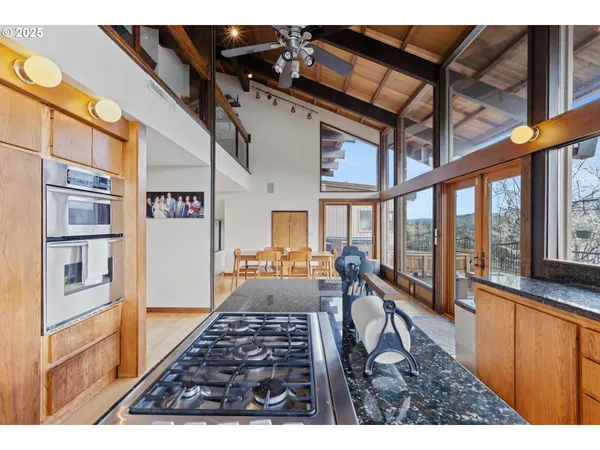$2,900,000 | 141 Umpqua College Road, Roseburg, OR 97470