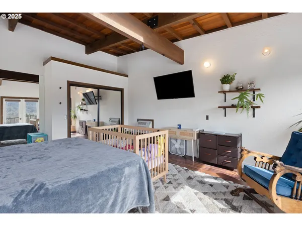 $2,900,000 | 141 Umpqua College Road, Roseburg, OR 97470