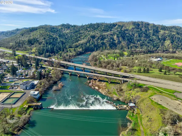 $2,900,000 | 141 Umpqua College Road, Roseburg, OR 97470