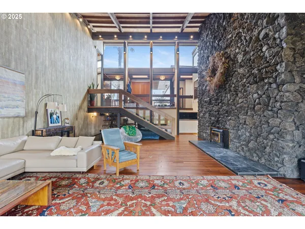 $2,900,000 | 141 Umpqua College Road, Roseburg, OR 97470